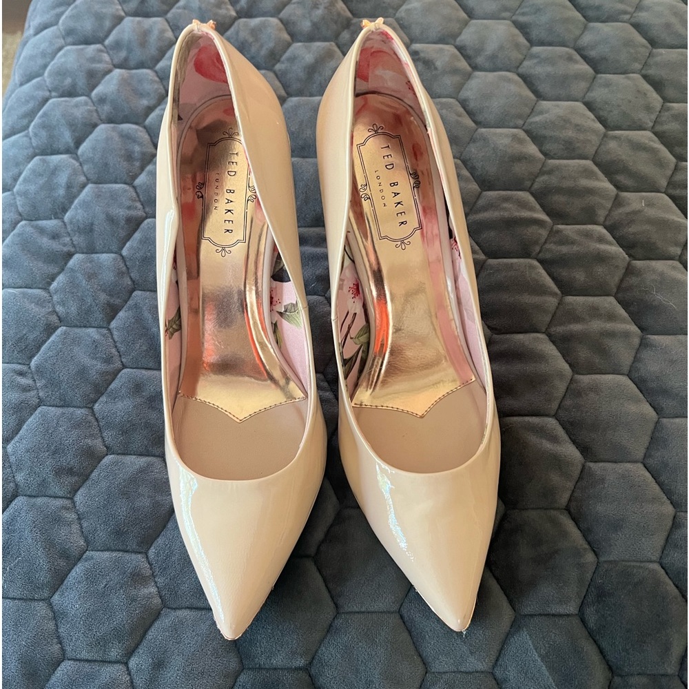 Ted Baker heels- never worn